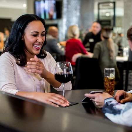 Holiday Inn - Columbus By Ihg Экстерьер фото