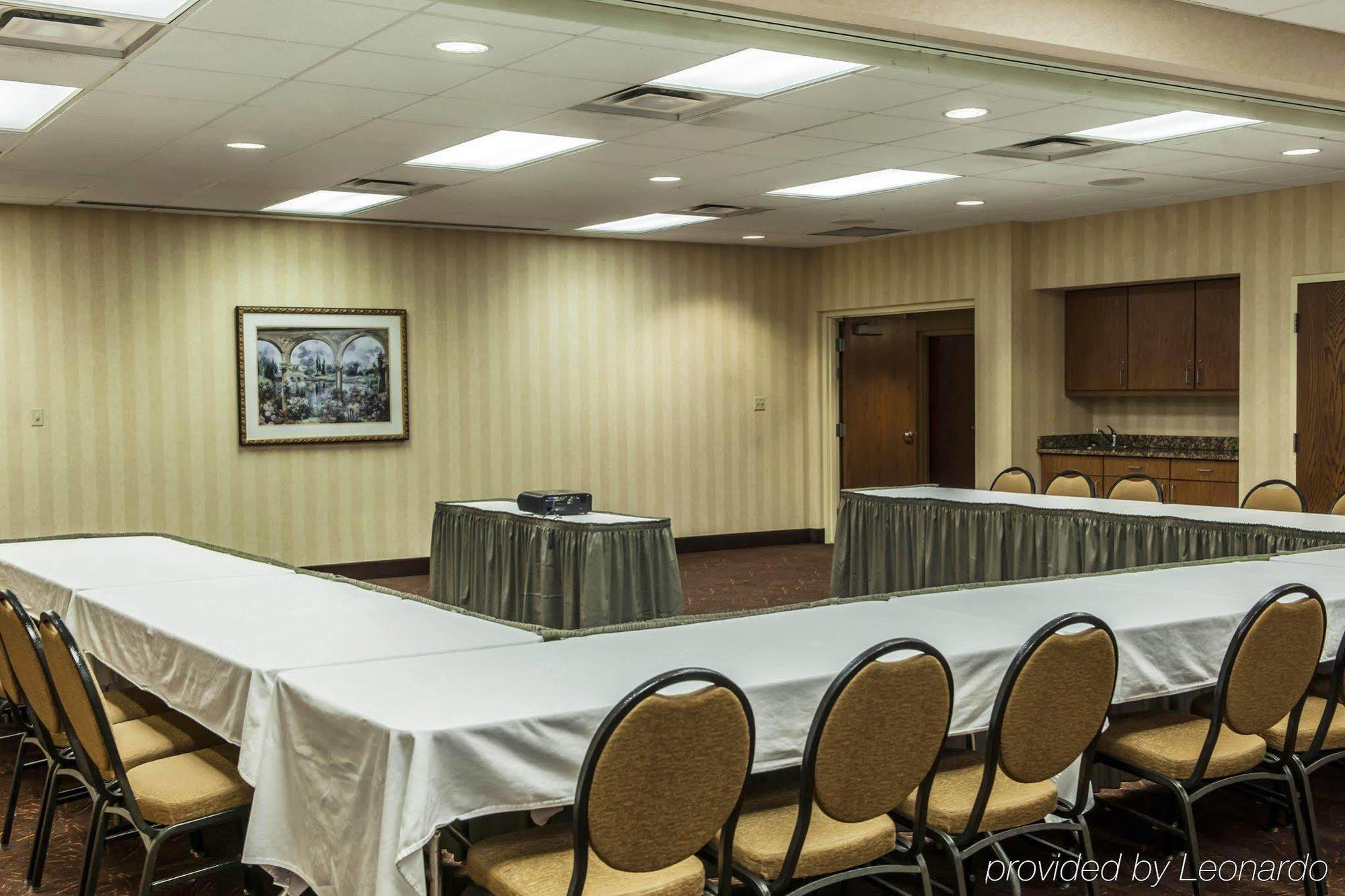 Holiday Inn - Columbus By Ihg Экстерьер фото